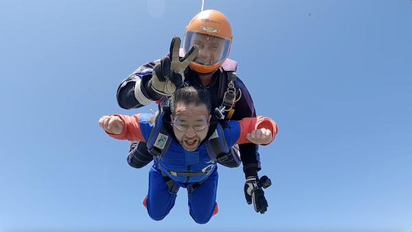 Charity skydiver overcomes fear of heights for The Sick Children's Trust